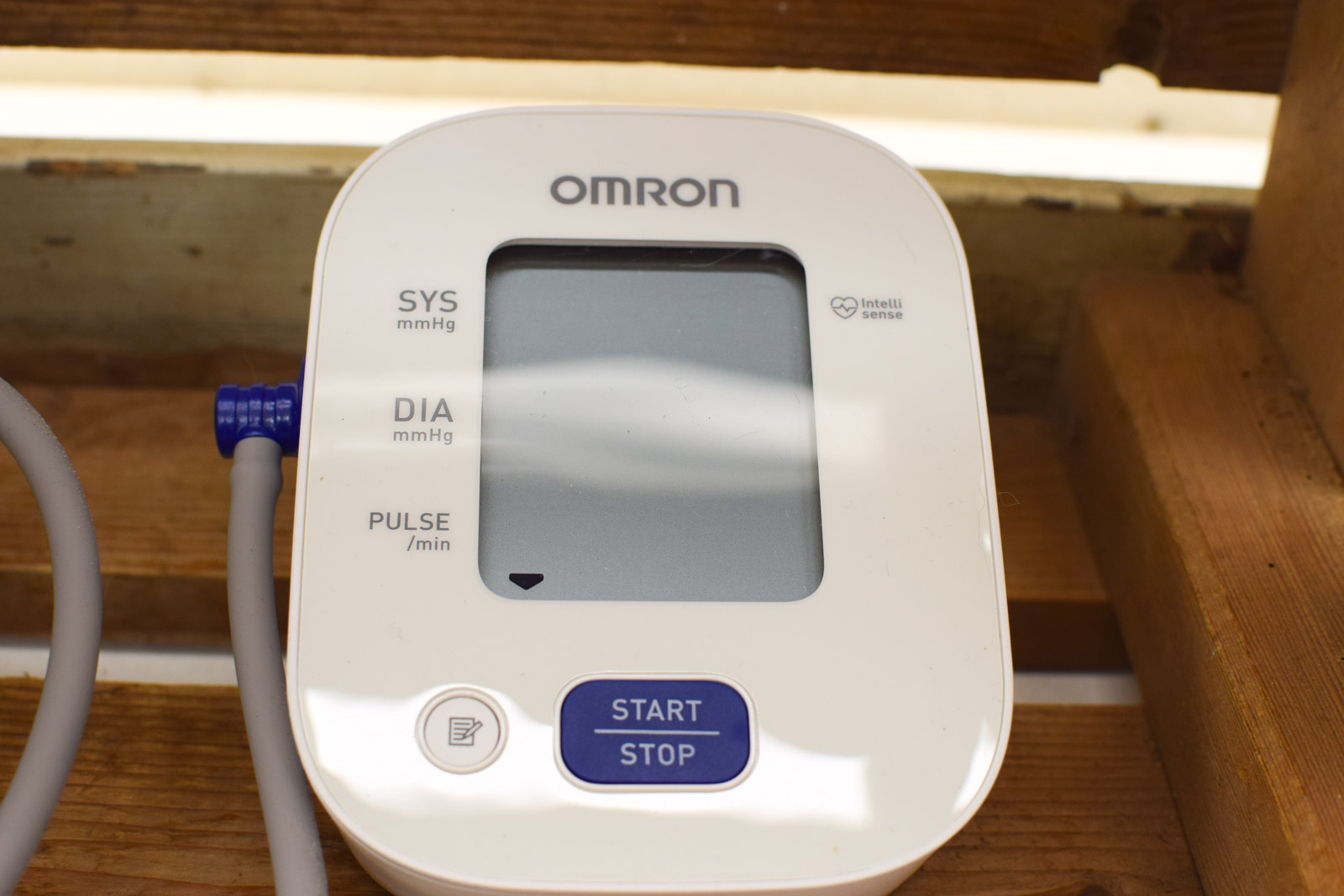 Alternative view of Omron  Bloeddrukmeter 50692