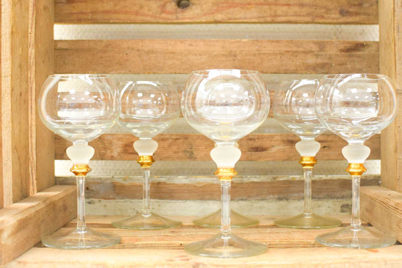 6 stuks Wijnglazen op voet  50701