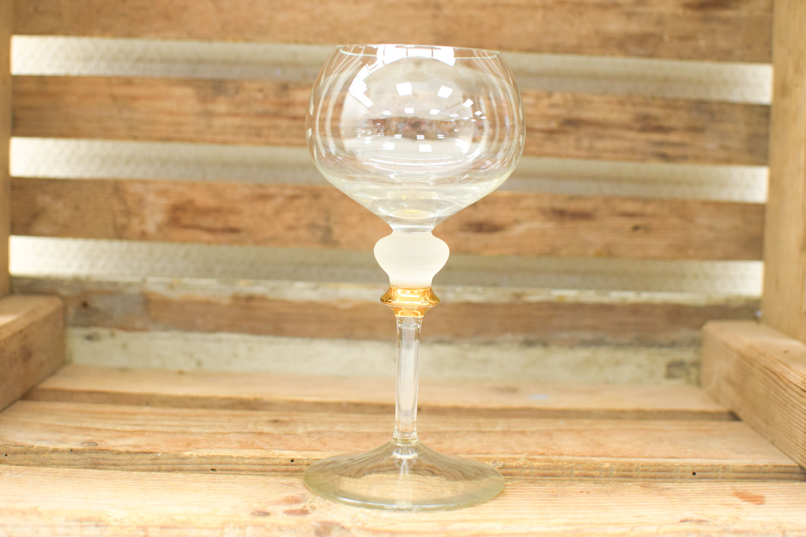 Alternative view of 6 stuks Wijnglazen op voet  50701