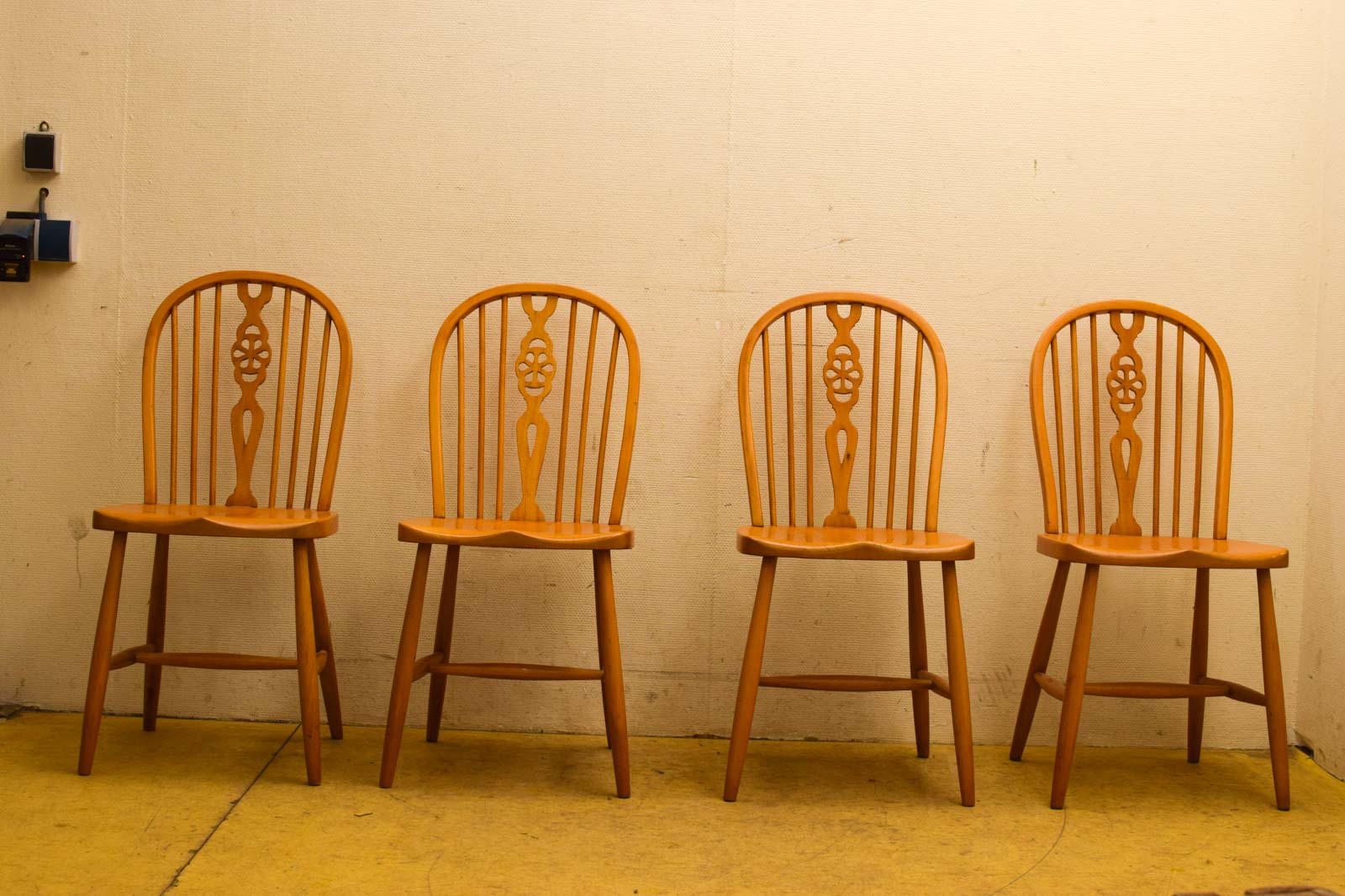 4 Houten Stoelen 50723