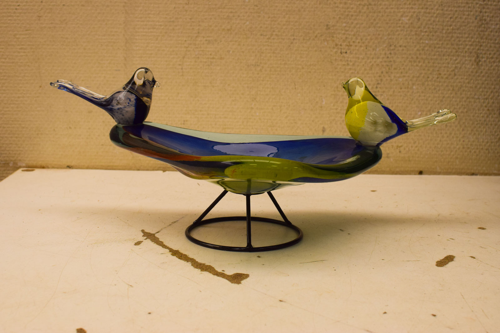 Glazen voeder schaaltje met op de rand 2 vogeltjes 50748