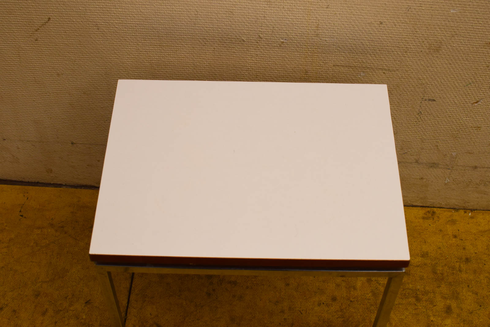 Alternative view of Bijzettafeltje  50768