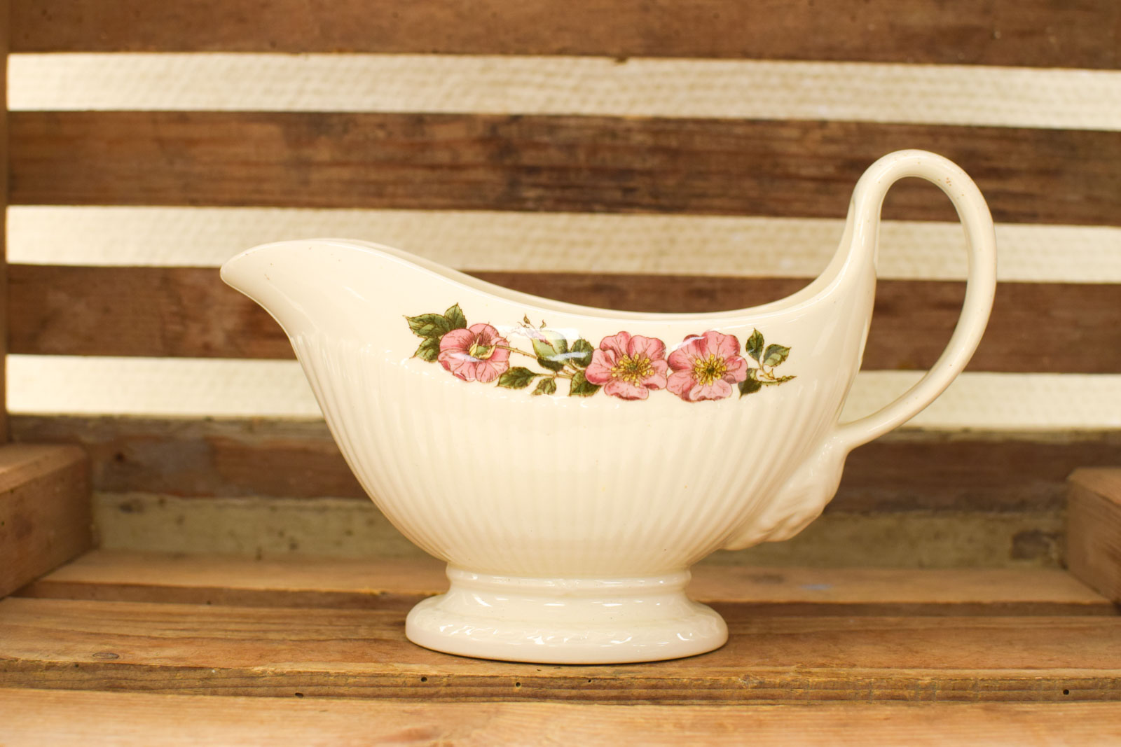 Wedgwood porseleinen jus/saus schaaltje  50792