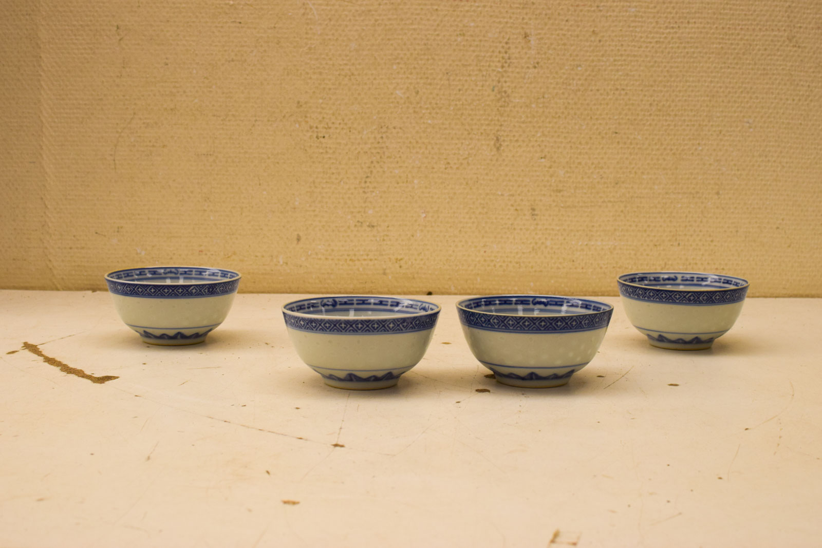 4 stuks porseleinen schaaltjes 50806