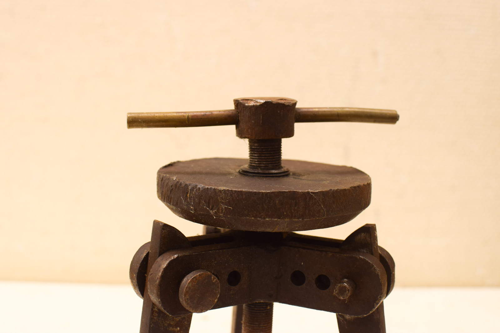 Alternative view of Poelietrekker 50845