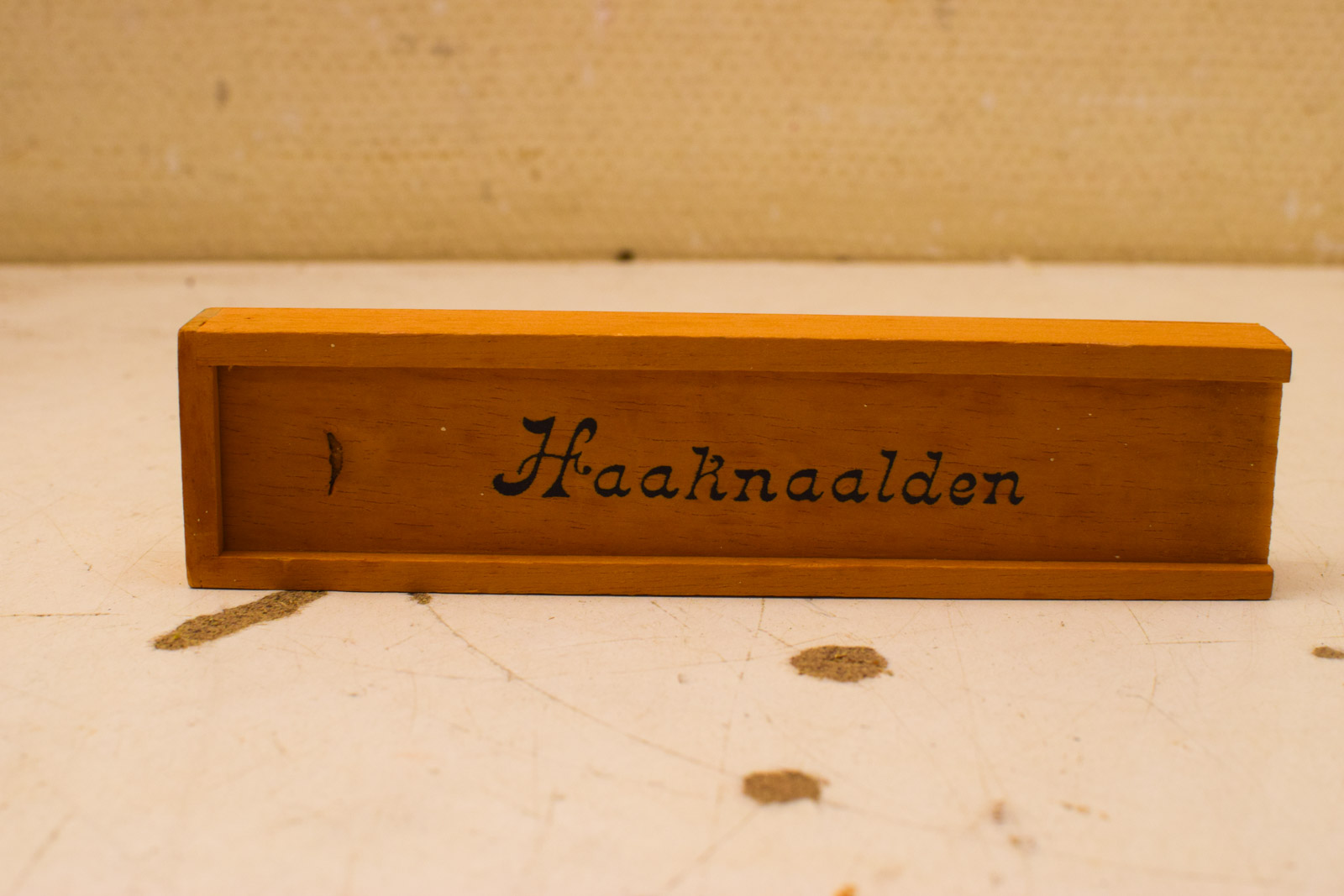 Alternative view of Houten Haaknaalden kistje 50913