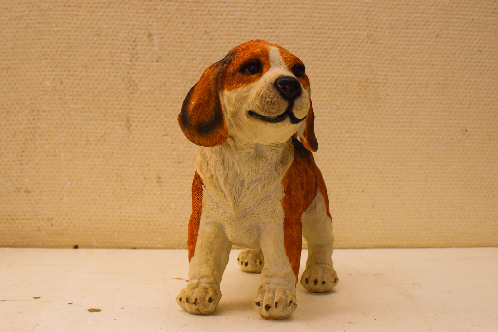 Alternative view of Beeld van een Beagle 51016