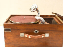 Alternative view of Vintage Platenspeler in houten koffer 51027