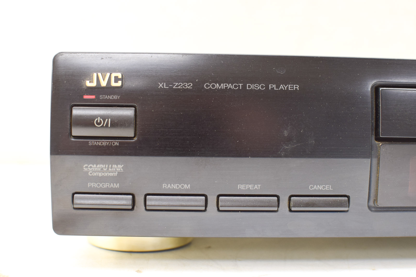 Alternative view of JVC Compact disc player 51043