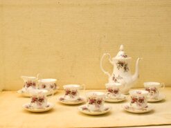17 delig Royal Albert Porseleinen theeservies 51050