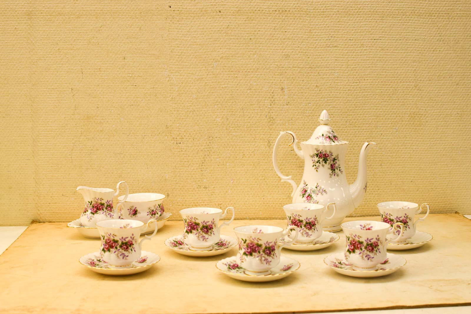 17 delig Royal Albert Porseleinen theeservies 51050