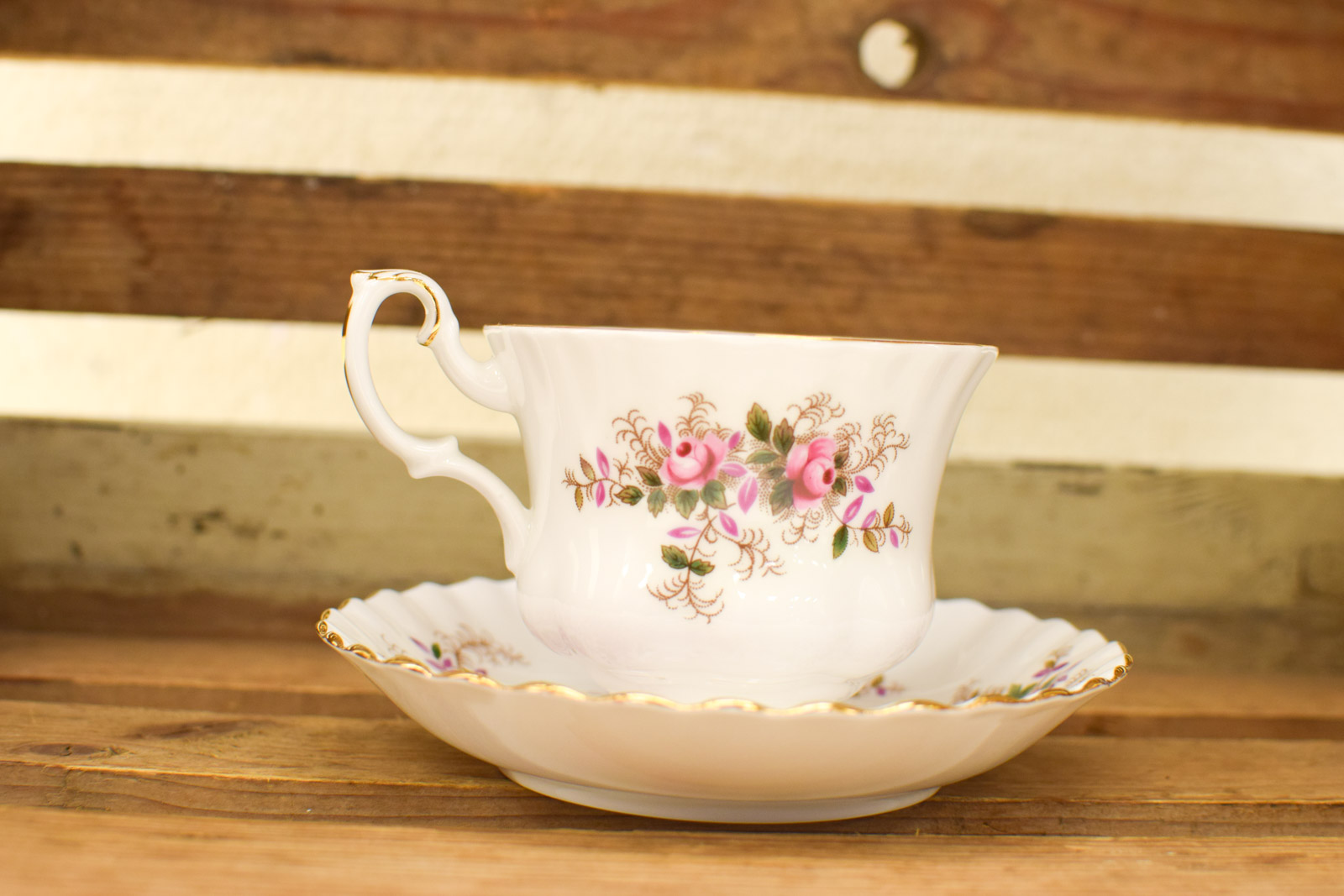 Alternative view of Royal Albert porseleinenkop en schoteltje 51054