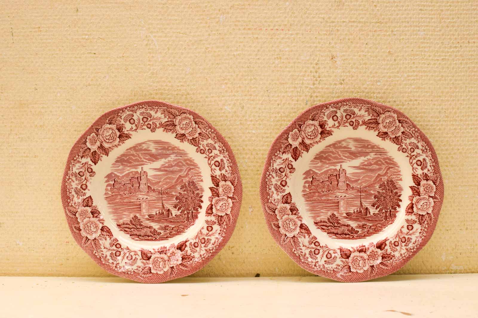 2 stuks Scottish lochs porseleinen platte borden 51059