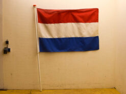 Nederlandse vlag met vlaggenstok 51076