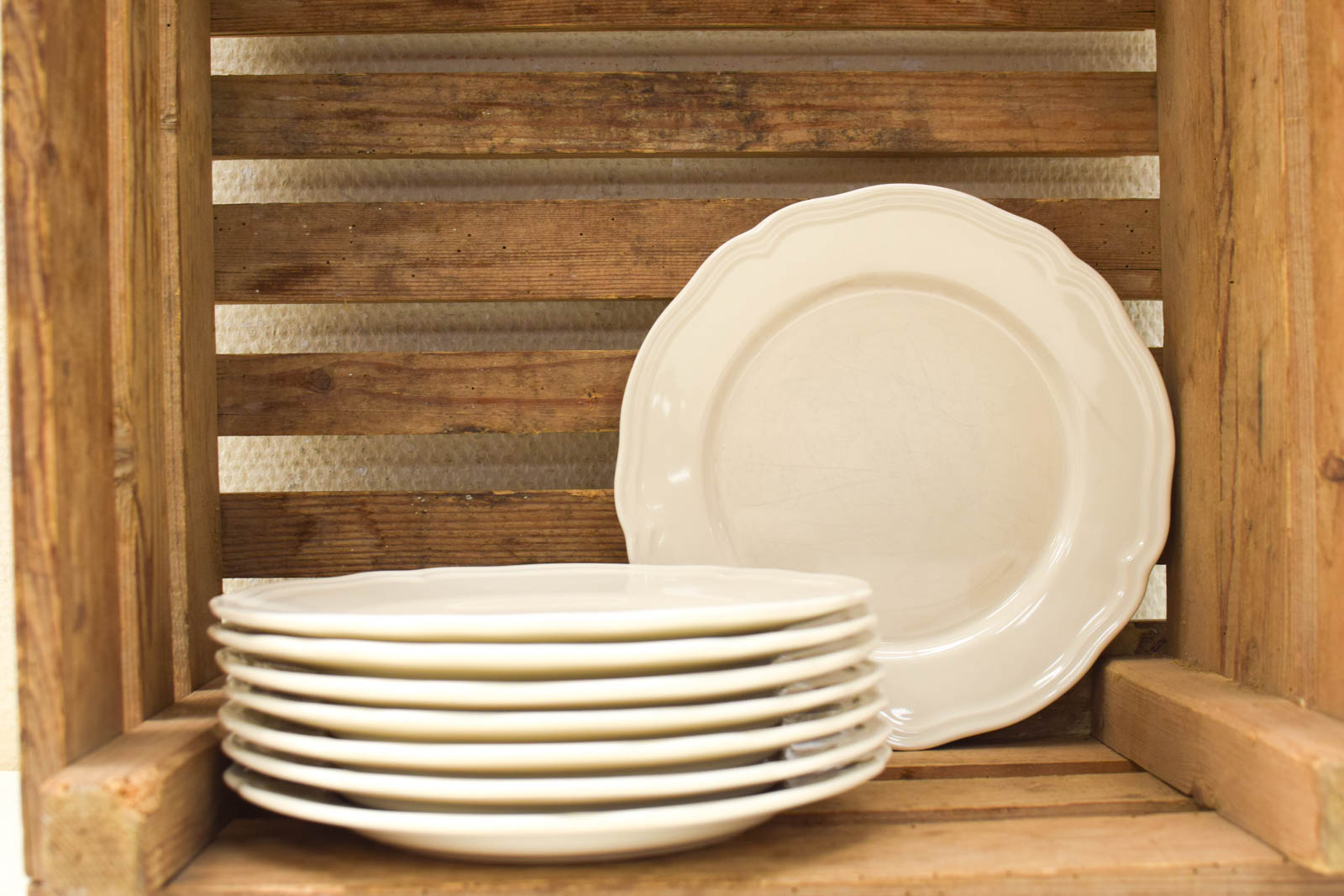 8 stuks porseleienen borden 51083