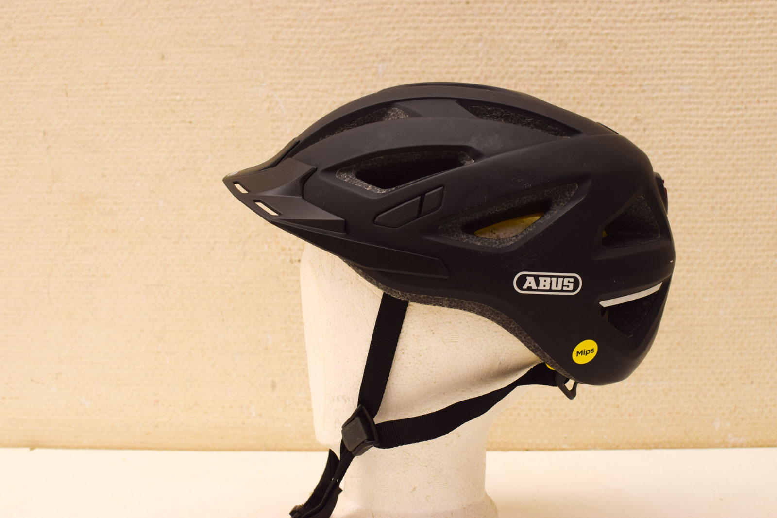 Alternative view of Abus fietshelm 51144