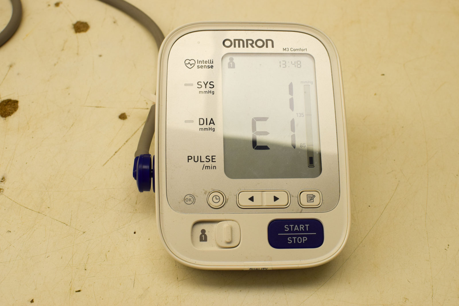 Alternative view of Omron bloeddrukmeter 51157