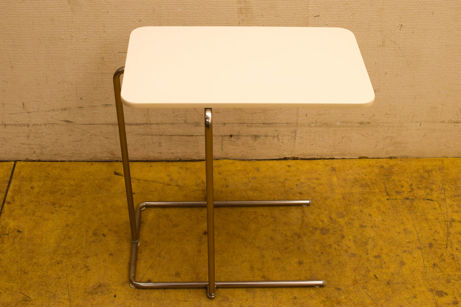 Alternative view of Bijzettafeltje 51175