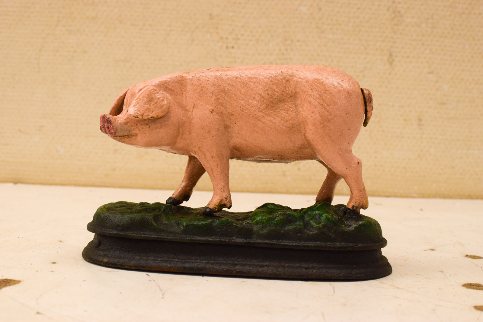 Gietijzeren beeld van een varken 51202