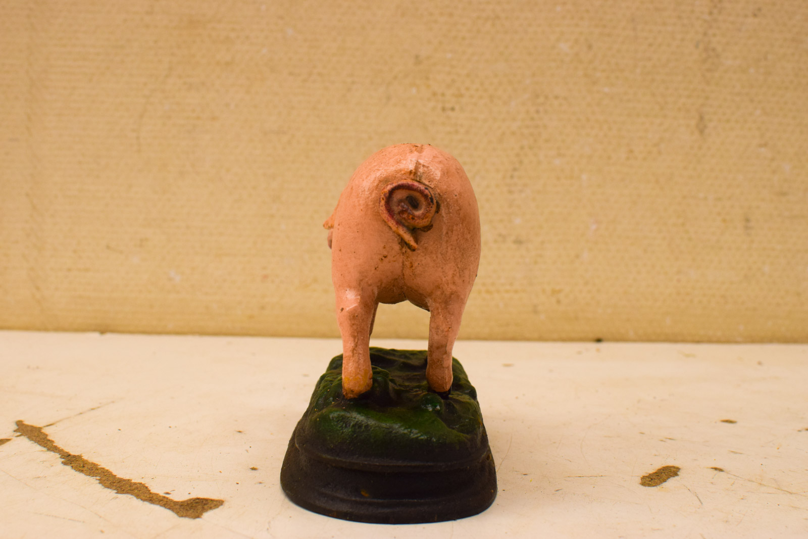 Alternative view of Gietijzeren beeld van een varken 51202