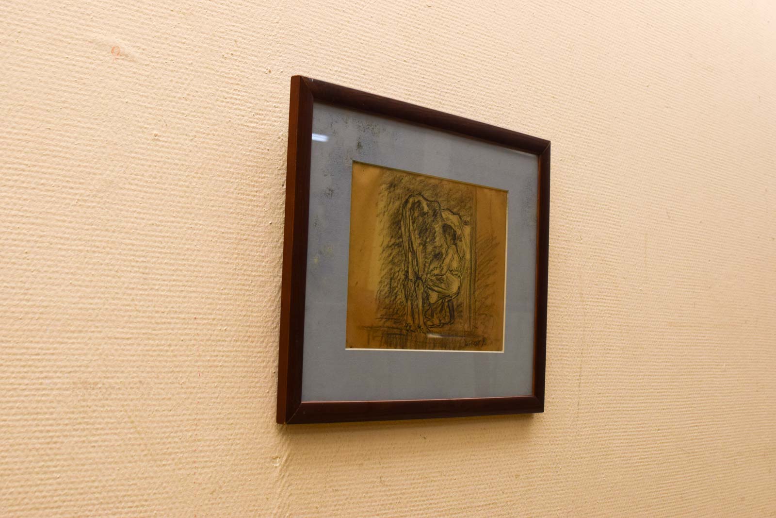 Alternative view of Prent /Tekening van een boerin die een koe melkt 51221