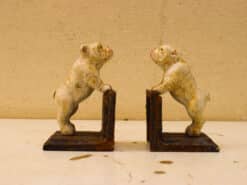 Gietijzeren boekensteunen van een buldog 51235