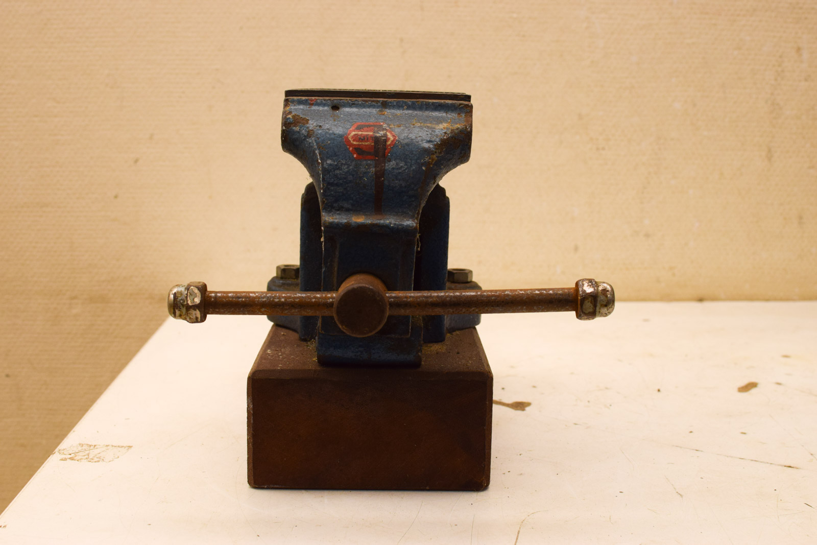 Alternative view of Bankschroef 51246