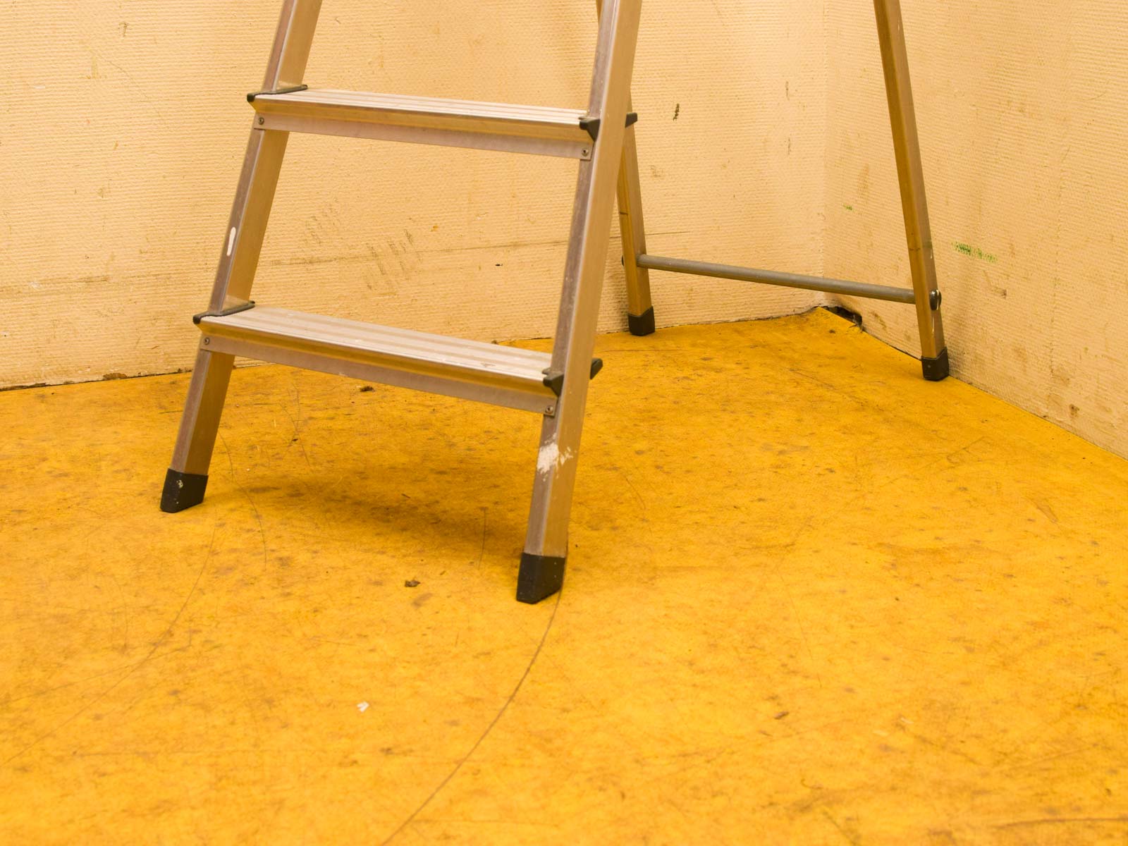 Alternative view of Huishoudtrap 51276