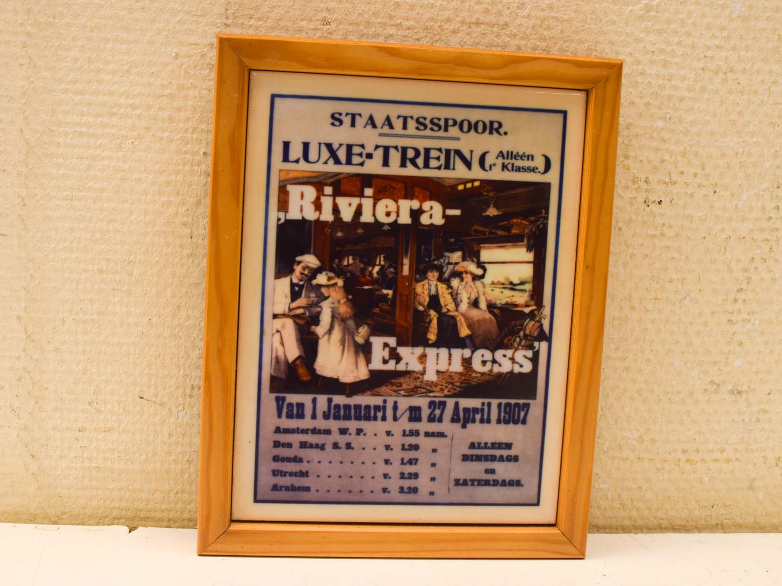 Wandtegel in een houten lijstje  51303