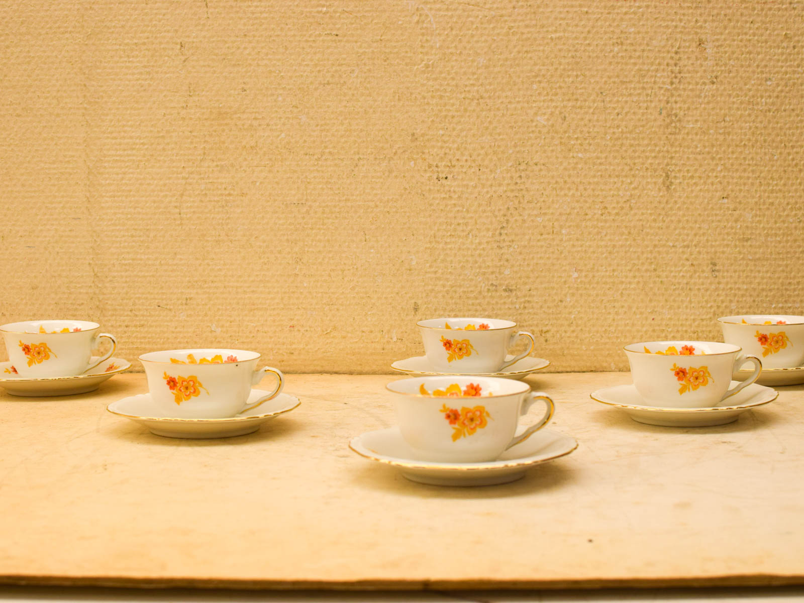 12 delig porseleinen kop en schotels 51337