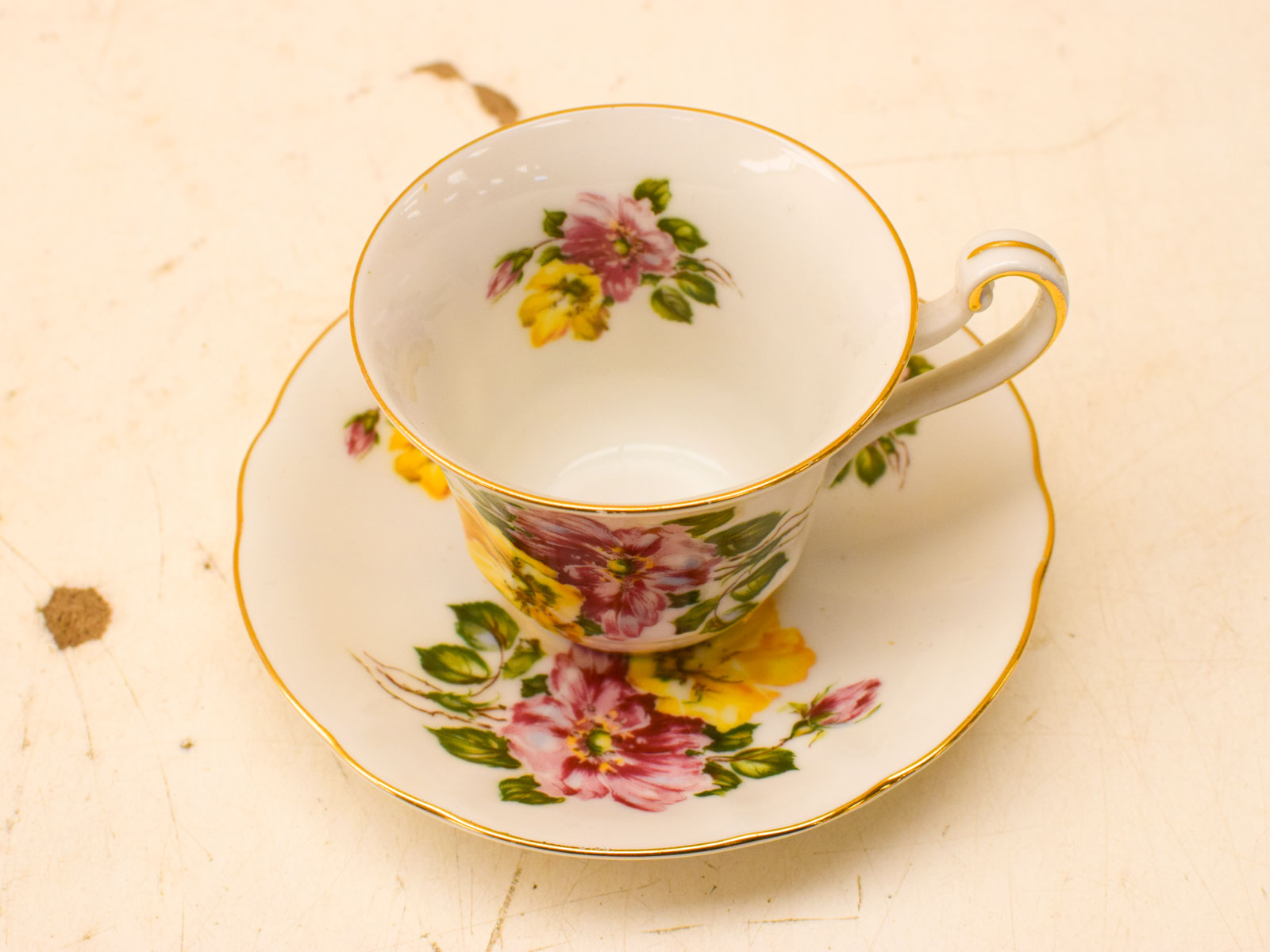 Alternative view of Rheinpfalz porseleinen kop en schotel 51351