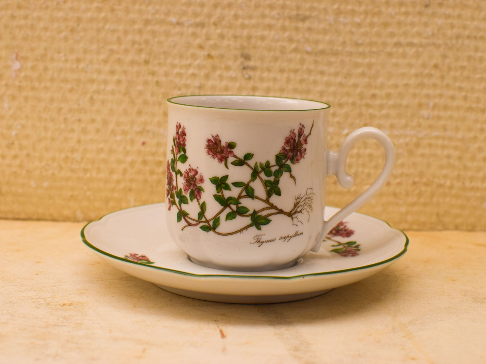 Alternative view of Seltmann weiden porseleinen kop en schotels 51358