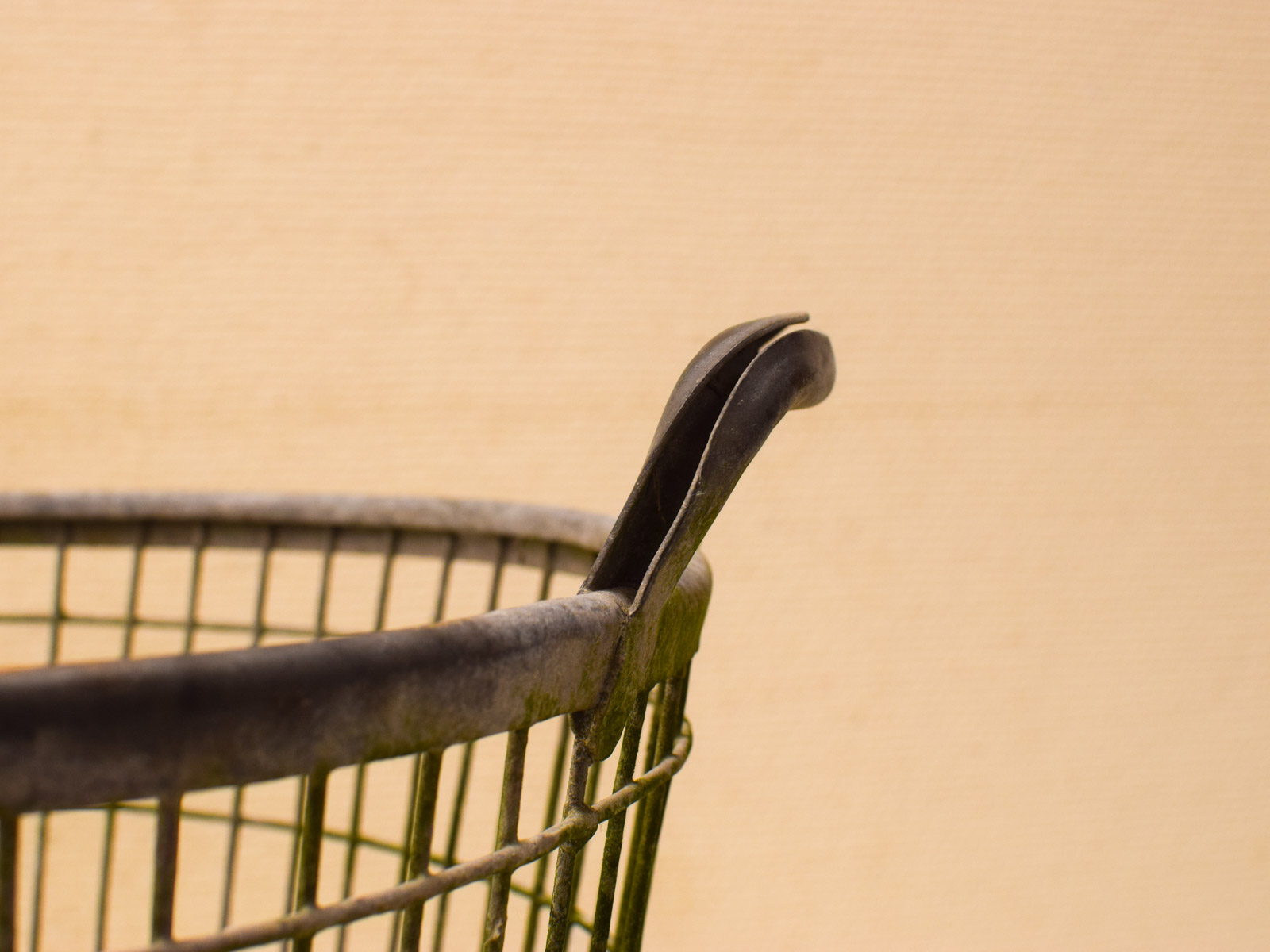 Alternative view of Vintage metalen aardappelmand 51363