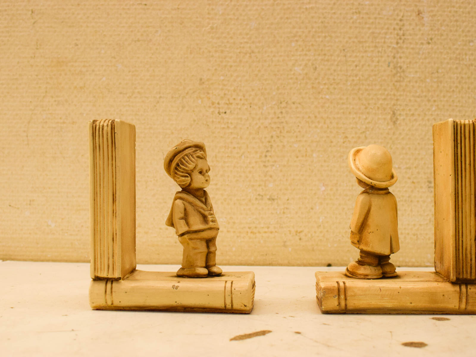 Alternative view of 2 stuks boekensteunen 51395