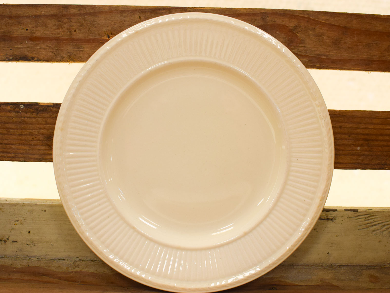 Alternative view of 3 stuks Wedgwood porseleinen bordjes 51411