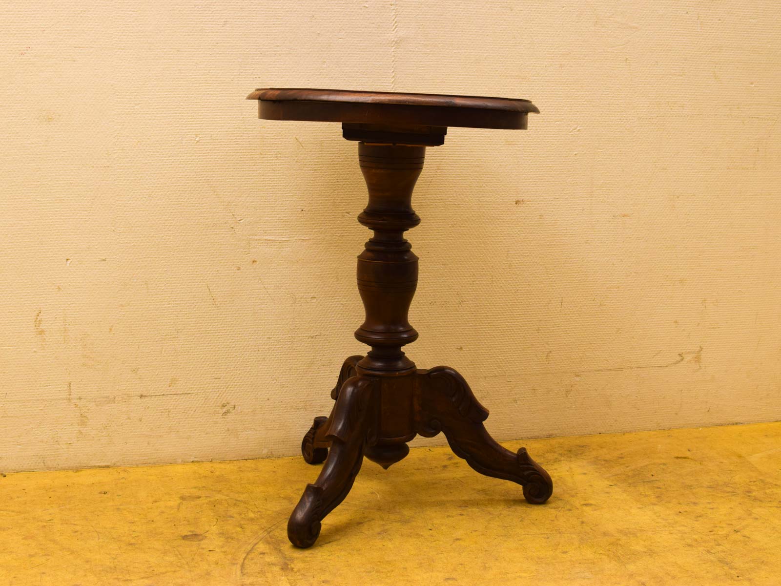 Ronde Houten bijzettafel 51425
