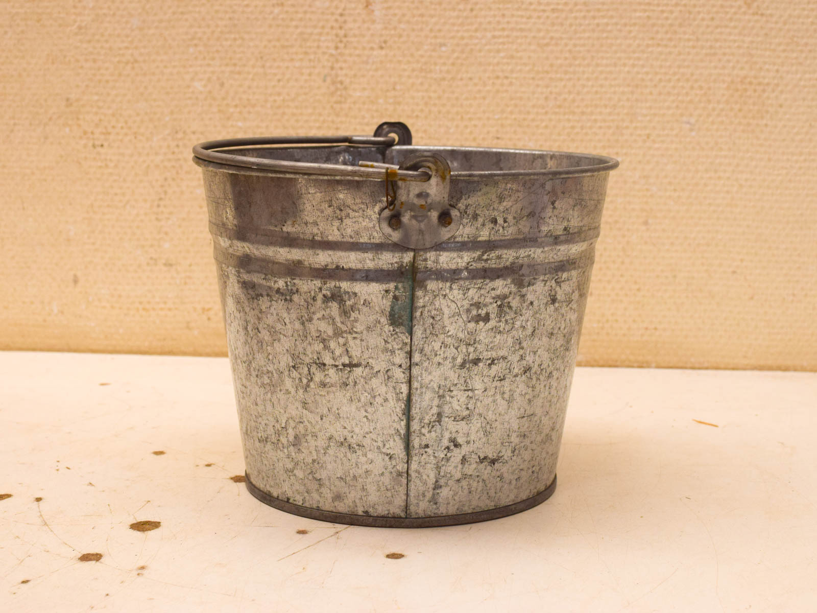 Alternative view of Metalen emmer 51449