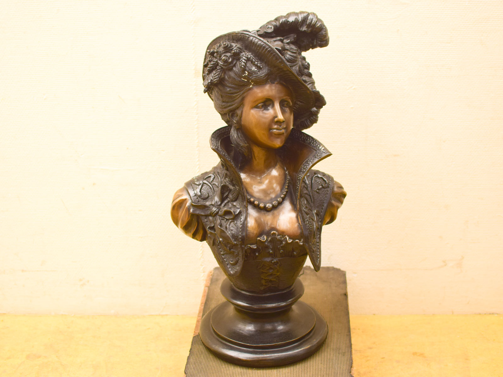 Bronzen buste, Art Nouveau beeld dame 51551