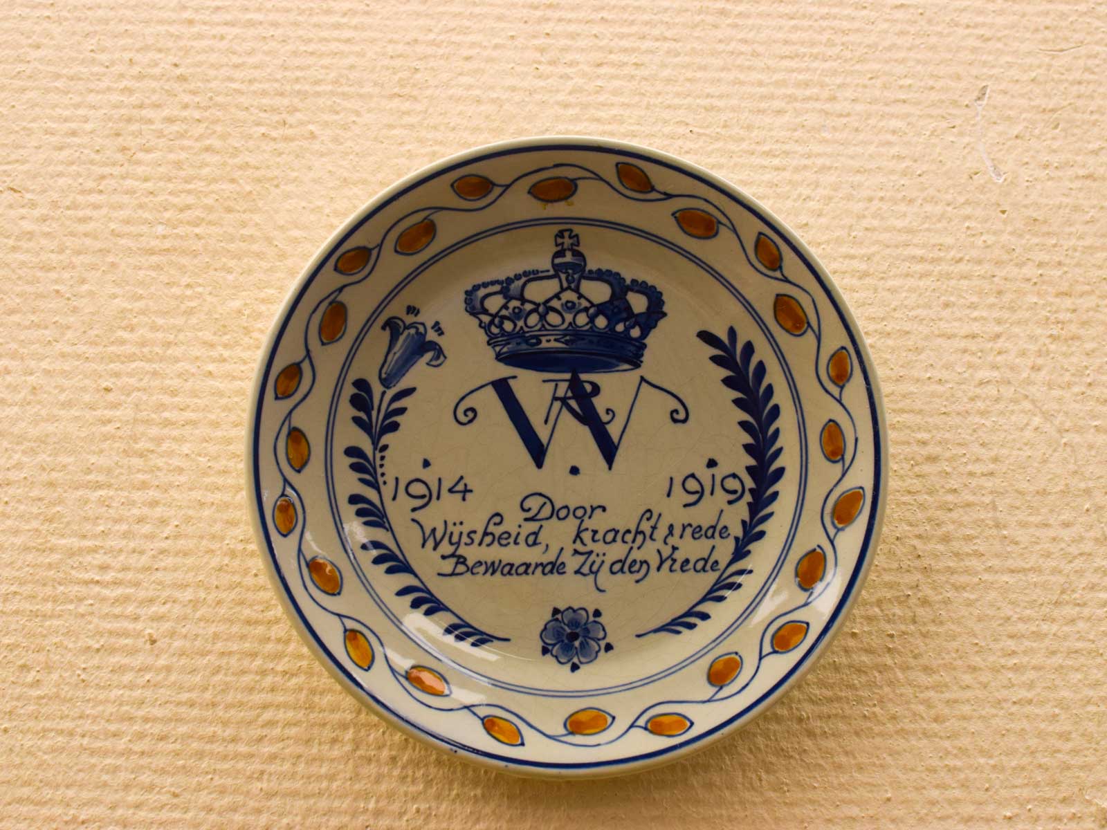 Porseleinen wandbord 51652