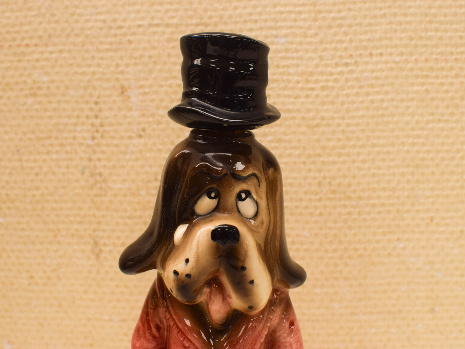 Alternative view of Vintage Keramische Hungover hond drank karaf 51663