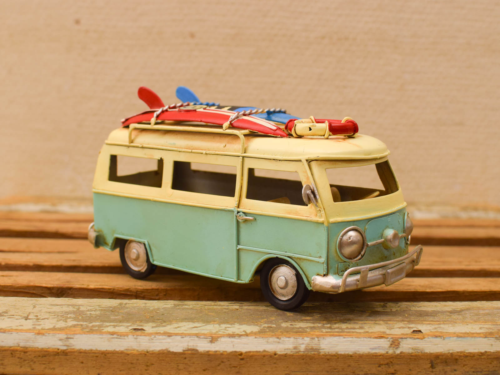 Alternative view of Metalen miniatuur model busje 51758