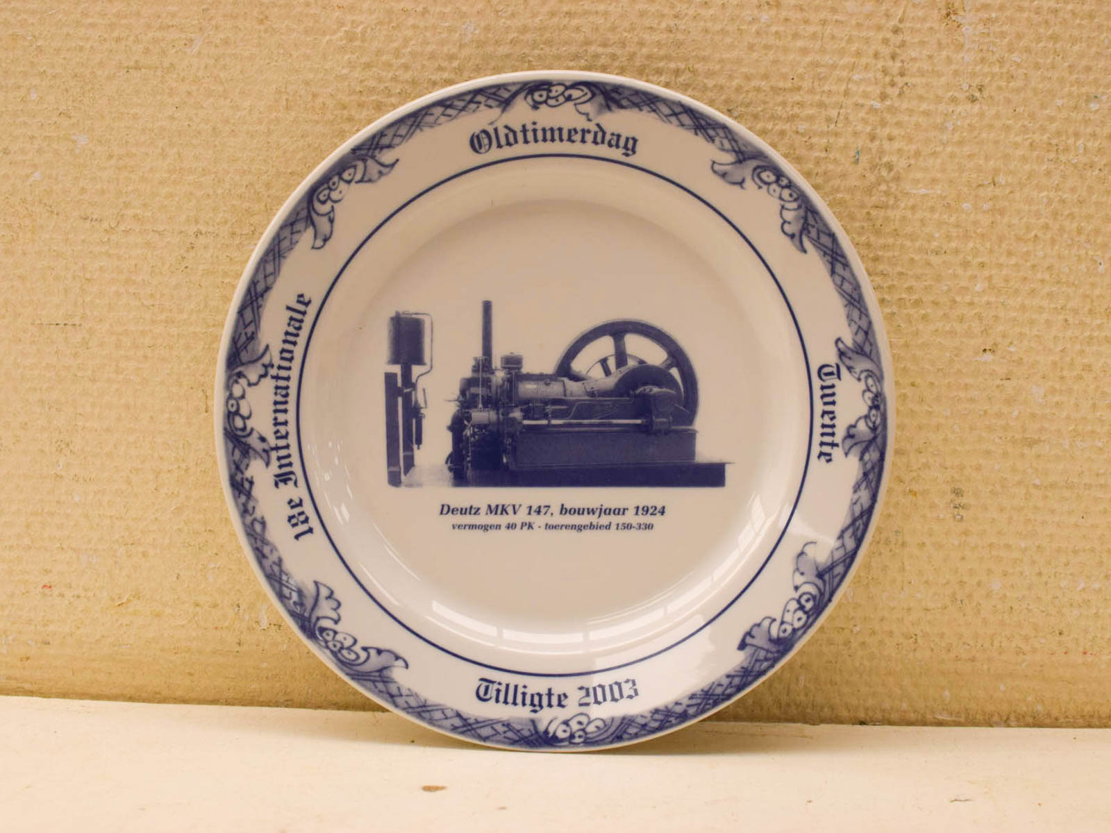 Porseleinen wandbord 51890