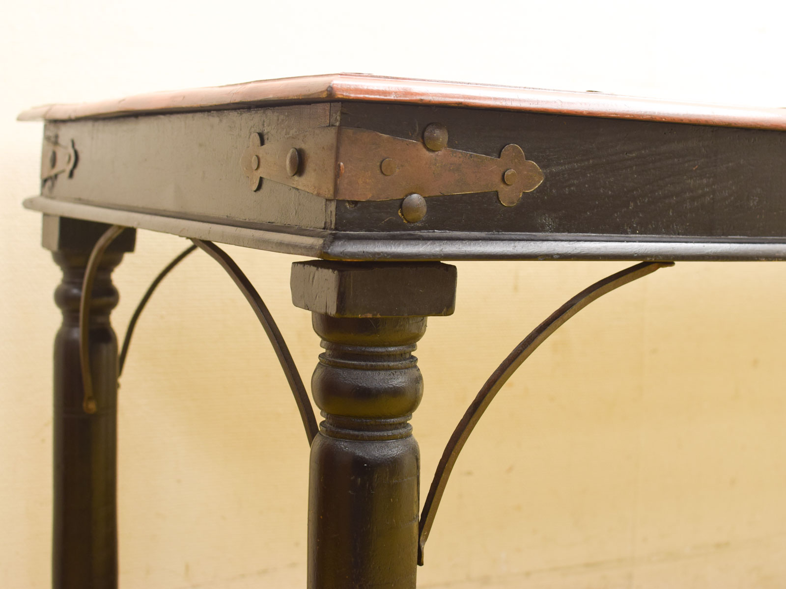 Alternative view of Houten Eettafel 52015