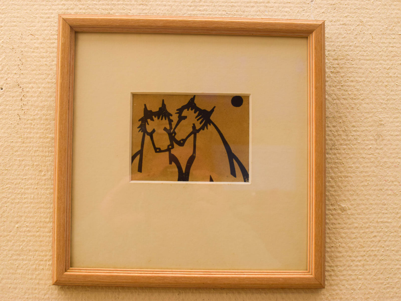 Ingelijste linosnede van paarden 52027