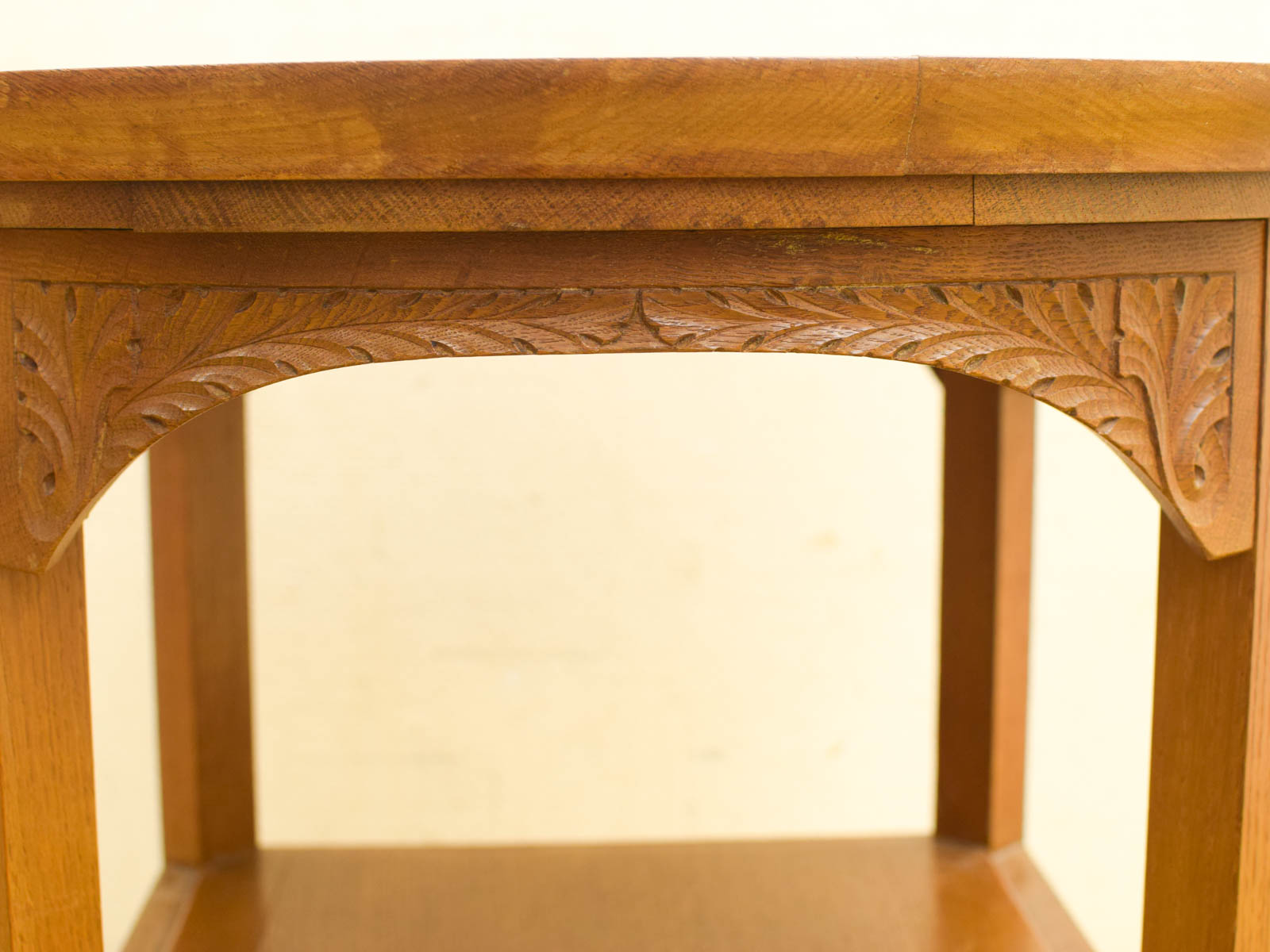 Alternative view of Houten Bijzettafel 52058
