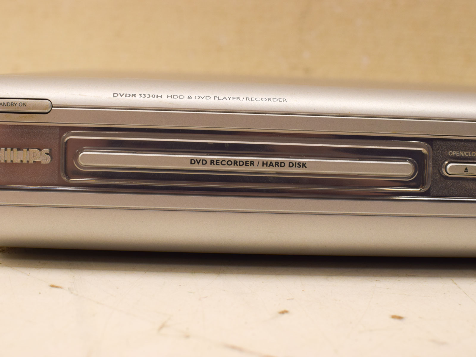 Alternative view of Philips DVD recorder 52162
