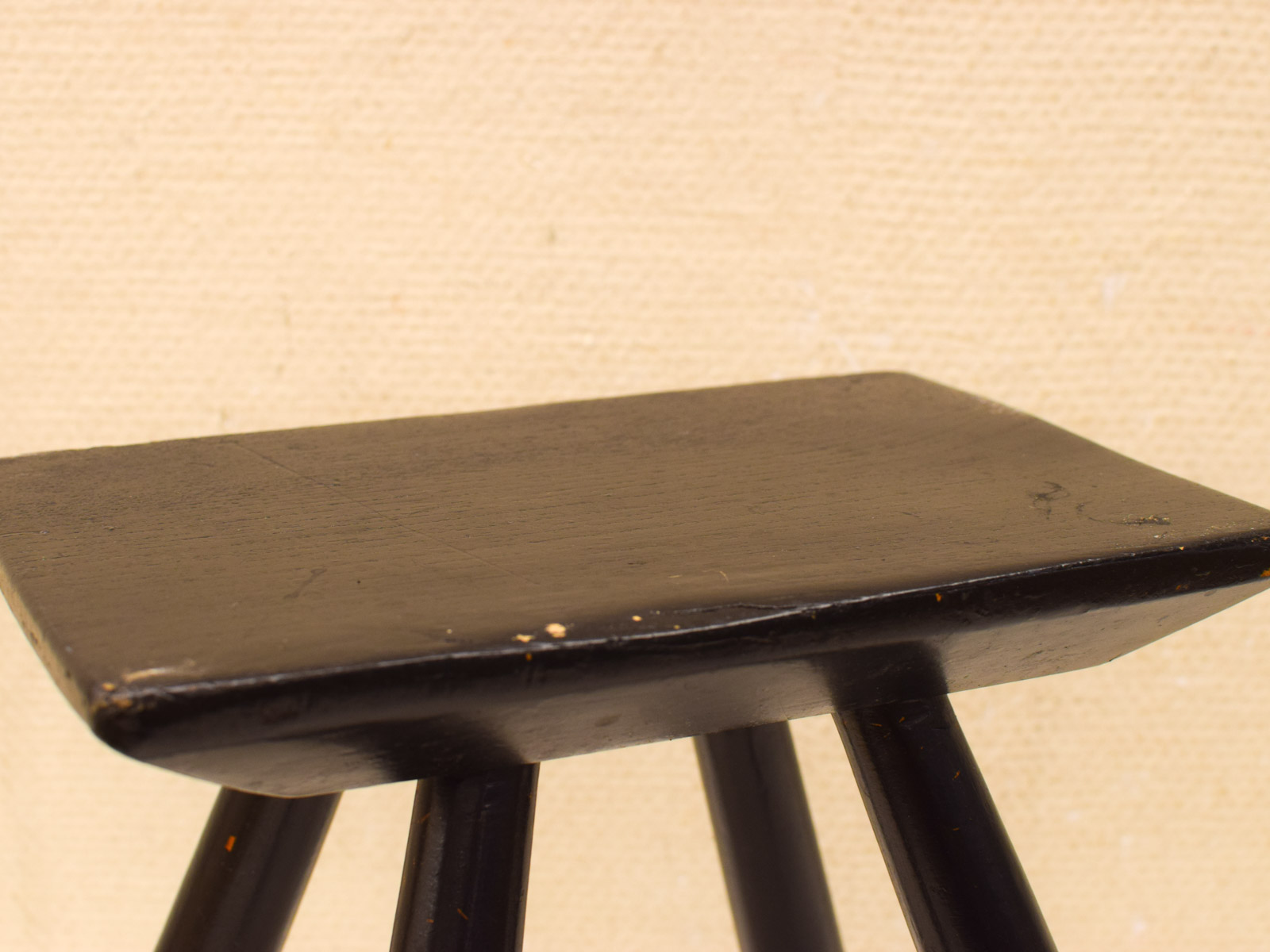 Alternative view of Houten krukje 52280