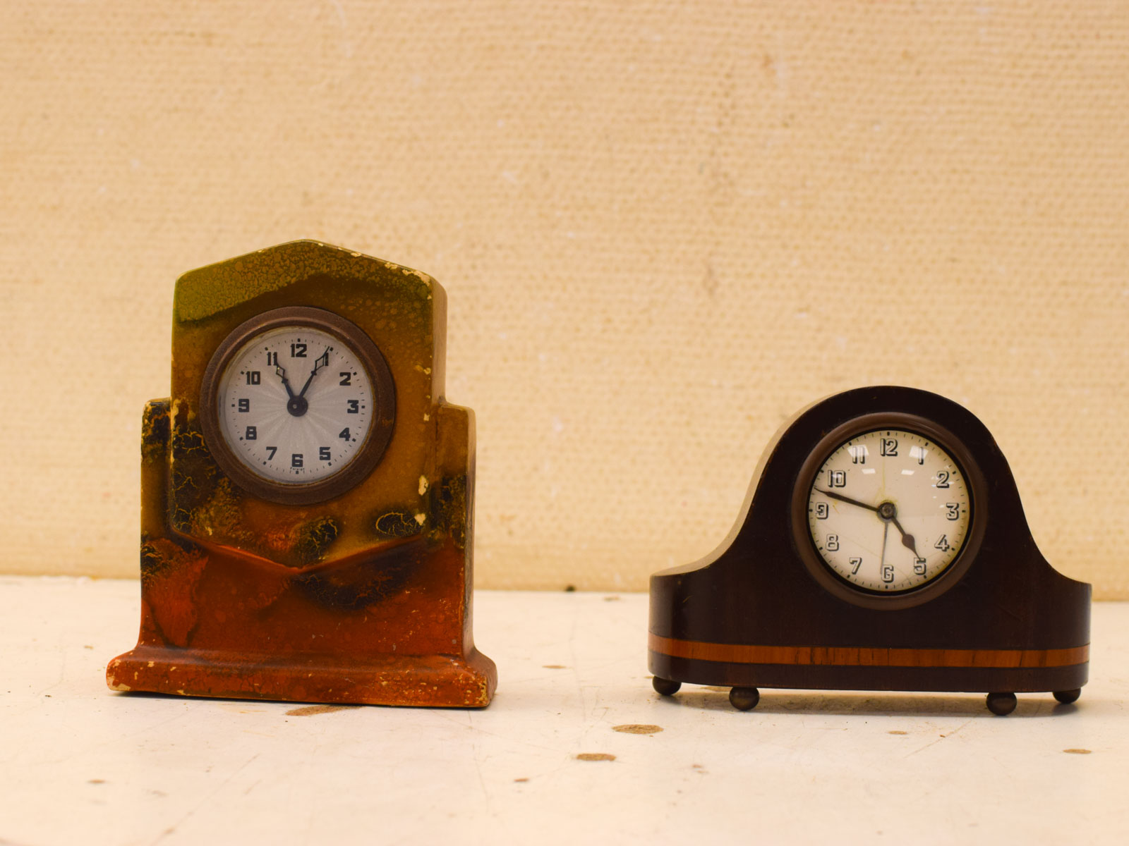 2 stuks schouwklokjes 52309