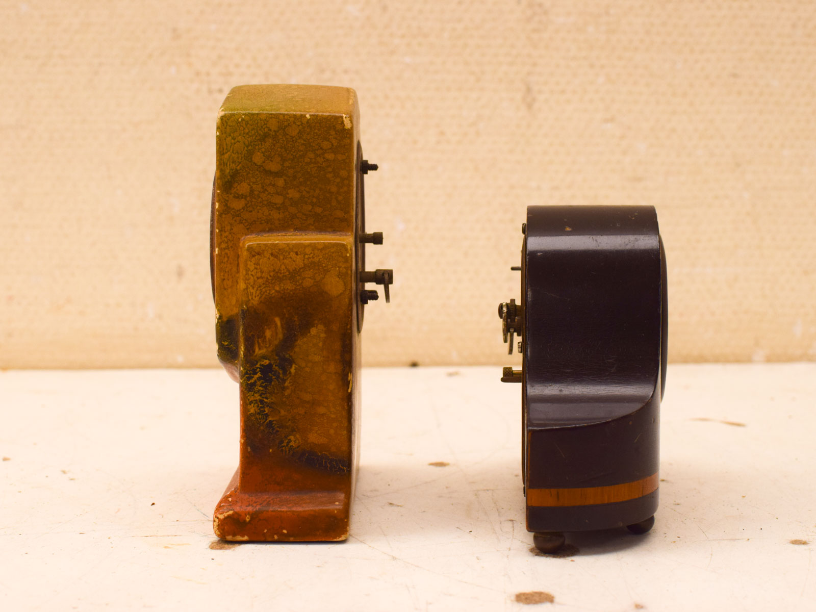 Alternative view of 2 stuks schouwklokjes 52309