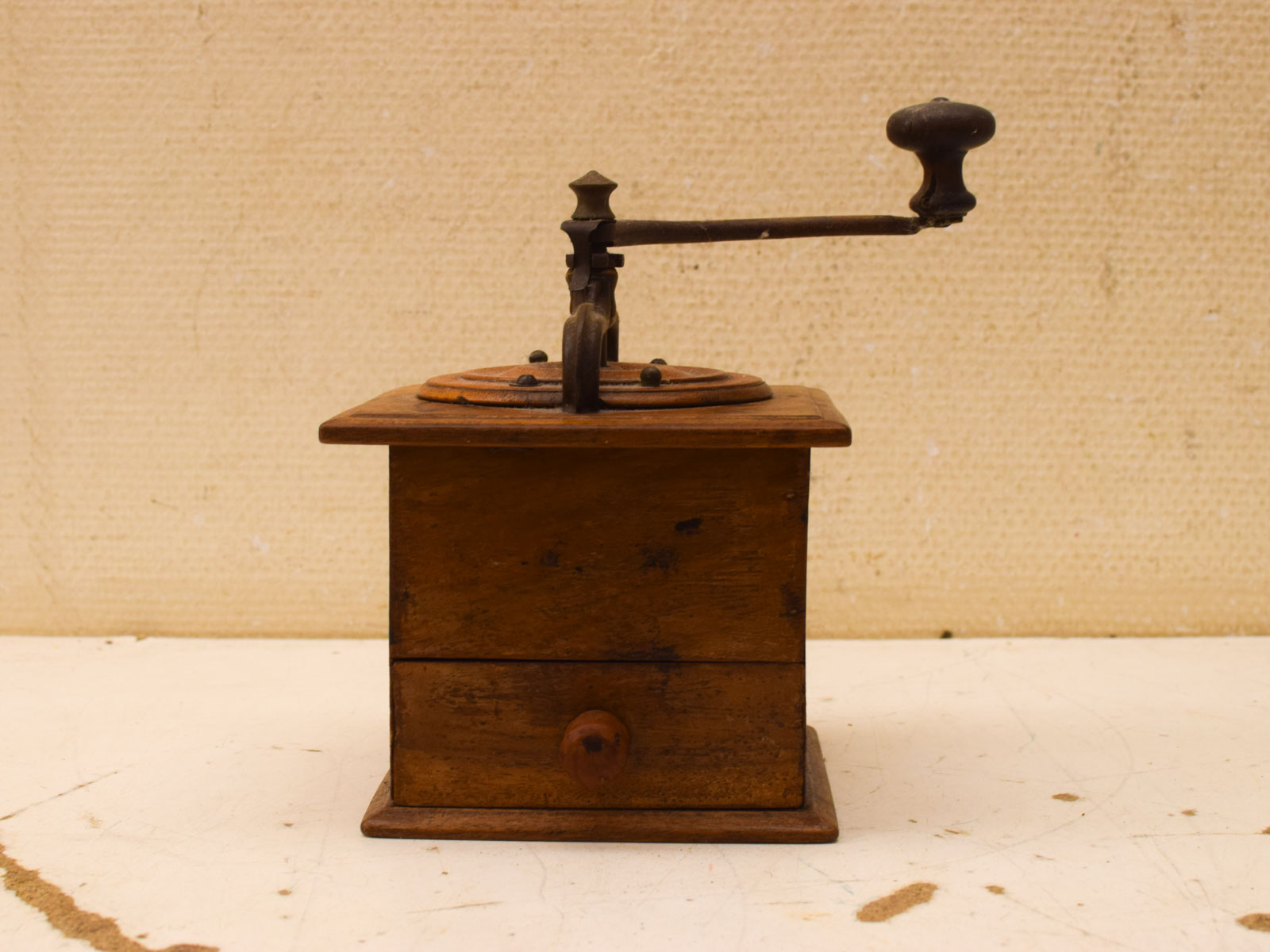 Houten koffiemolen 52340